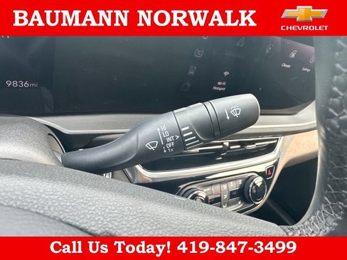 Used 2024 Buick Envista Sport Touring w/ Convenience I Package FWD image 23
