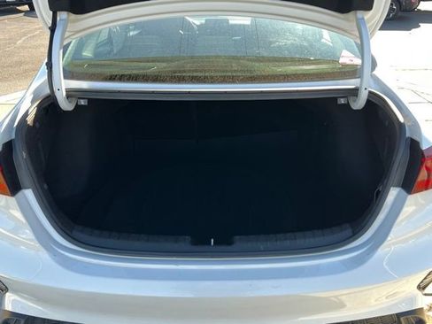 Used 2023 Kia Forte LXS image 9