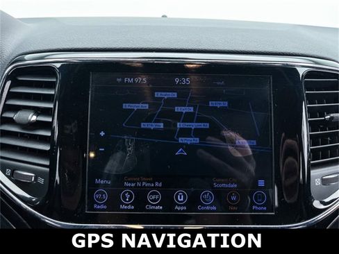 Used 2019 Jeep Grand Cherokee Limited image 7