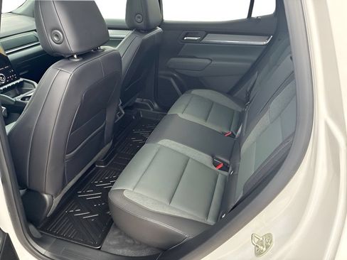 Used 2026 GMC Terrain AT4 w/ Convenience Package III AWD/4WD image 17