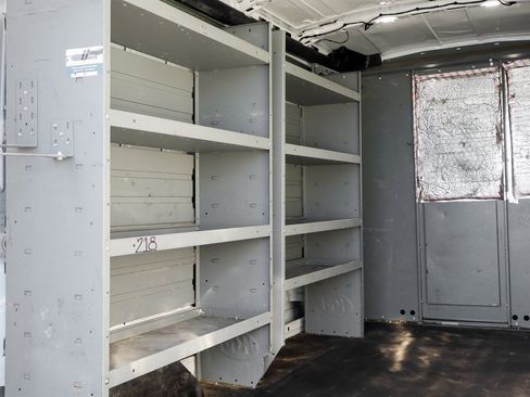 Used 2021 Ford Transit 250 Medium Roof image 9