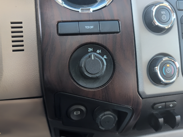Used 2015 Ford F350 Lariat w/ Lariat Ultimate Package AWD/4WD image 12