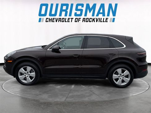 Used 2022 Porsche Cayenne image 3