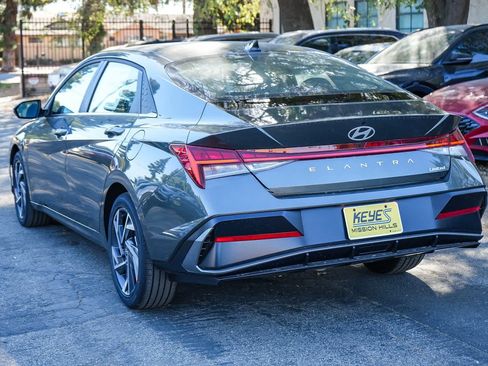 New 2025 Hyundai Elantra Limited image 2