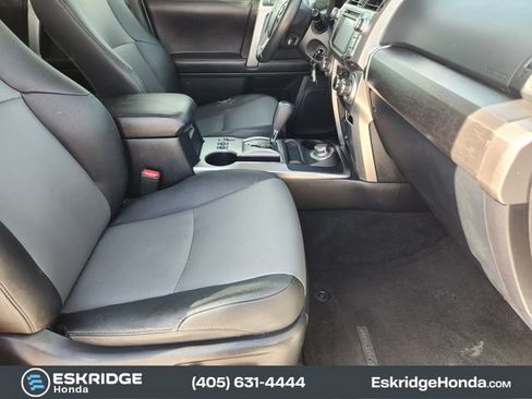 Used 2019 Toyota 4Runner SR5 Premium AWD/4WD image 15