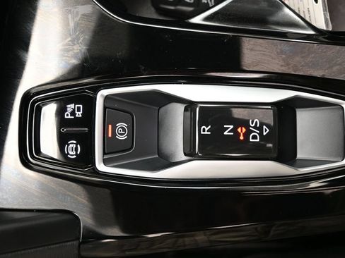 Used 2025 Audi Q5 Premium w/ Convenience Package AWD/4WD image 30
