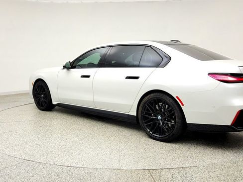 Used 2023 BMW i7 xDrive60 AWD/4WD image 7