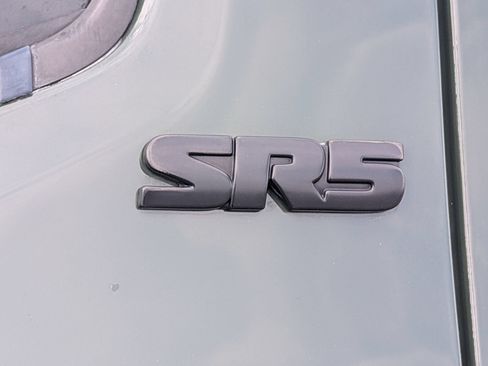 Used 2021 Toyota Tacoma SR5 w/ Trail Edition RWD image 7