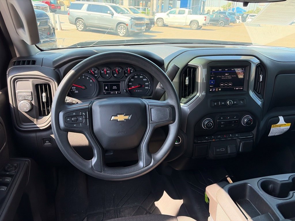 Used 2024 Chevrolet Silverado 1500 Custom w/ Turbomax Blackout Package RWD image 7
