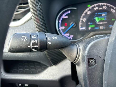 Used 2024 Toyota RAV4 AWD Hybrid image 20