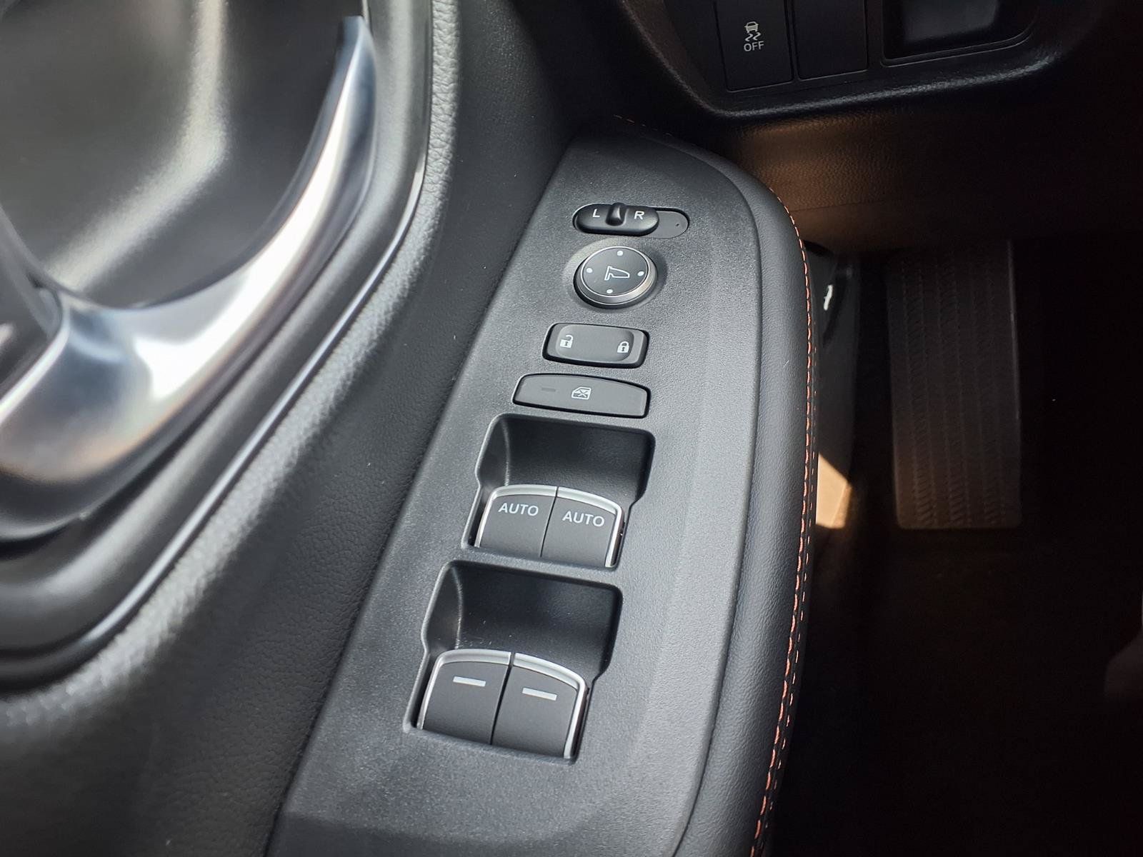 Used 2027 Honda HR-V Sport image 11