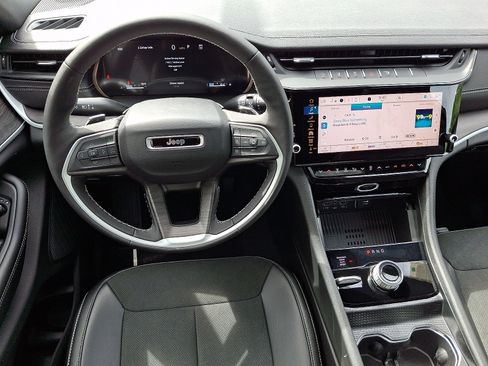New 2026 Jeep Grand Cherokee L 4WD image 7