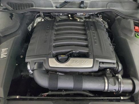 Used 2012 Porsche Cayenne image 4