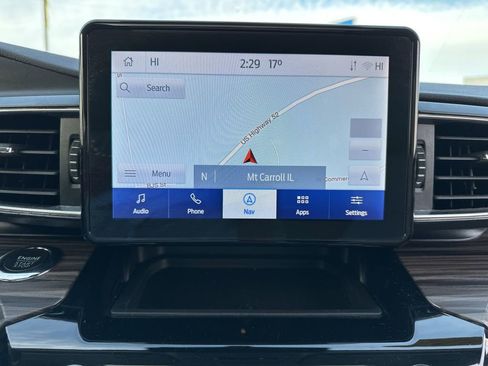 Used 2022 Ford Explorer Limited image 41