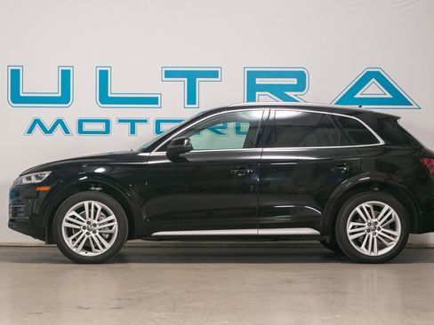 Used 2019 Audi Q5 2.0T Premium Plus w/ Premium Plus Package image 3