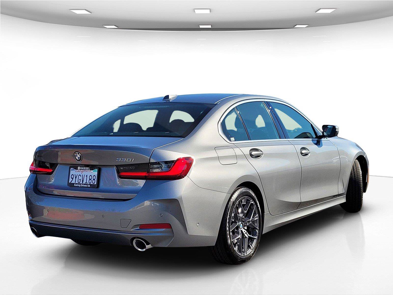 Used 2026 BMW 330i Sedan w/ Convenience Package RWD image 6