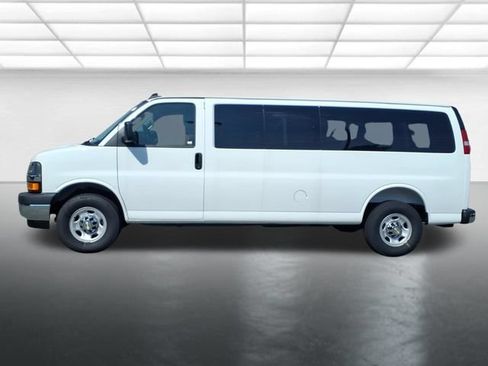 New 2026 Chevrolet Express 3500 LT w/ LT Preferred Equipment Group RWD image 2