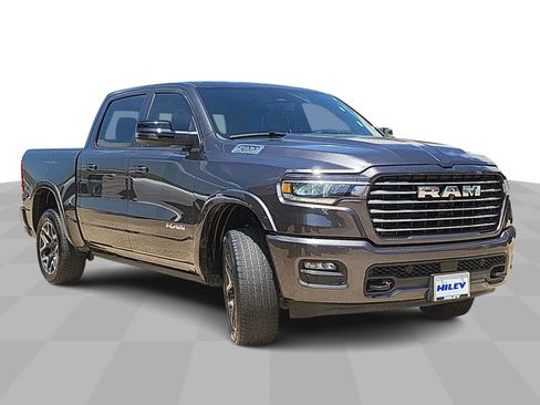 Used 2025 RAM 1500 Laramie w/ Laramie Southwest Edition AWD/4WD image 2