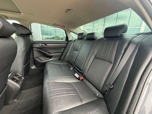 Used 2021 Honda Accord Touring image 25