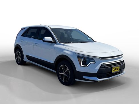 New 2026 Kia Niro LX image 7