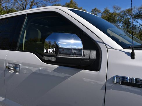 Used 2016 Ford F150 Lariat w/ Equipment Group 502A Luxury image 40