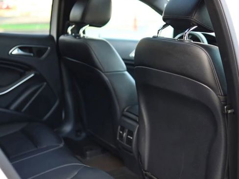 Used 2019 Mercedes-Benz GLA 250 image 45