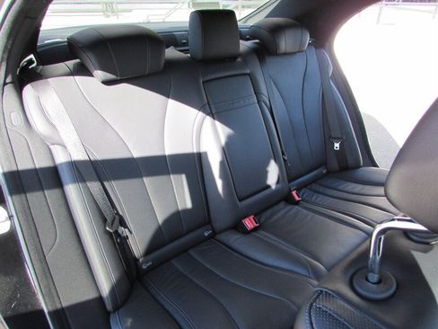 Used 2015 Mercedes-Benz S 550 Sedan image 28