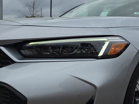 Certified 2025 Honda Civic Sport Touring image 9