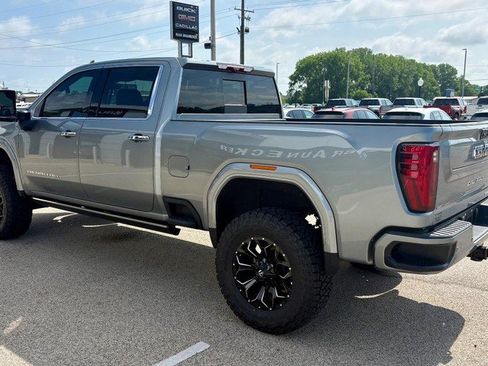 Used 2024 GMC Sierra 2500 Denali Ultimate AWD/4WD image 7