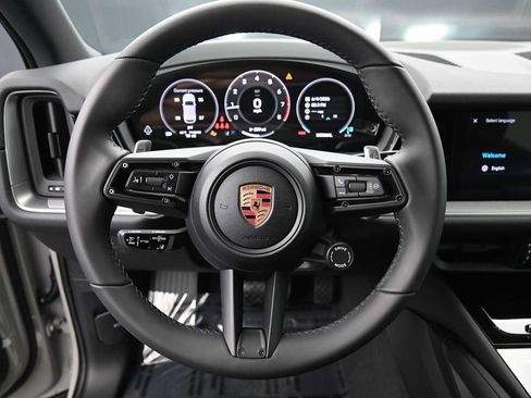 New 2026 Porsche Cayenne AWD/4WD image 9