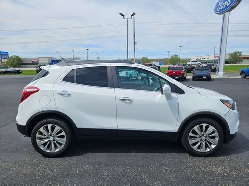 Used 2017 Buick Encore Preferred FWD image 5