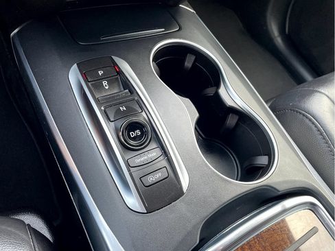 Used 2020 Acura MDX SH-AWD image 19