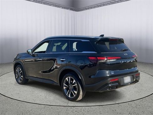 Certified 2025 INFINITI QX60 Luxe w/ Vision Package image 7