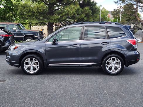 Used 2017 Subaru Forester 2.5i Touring AWD/4WD image 2