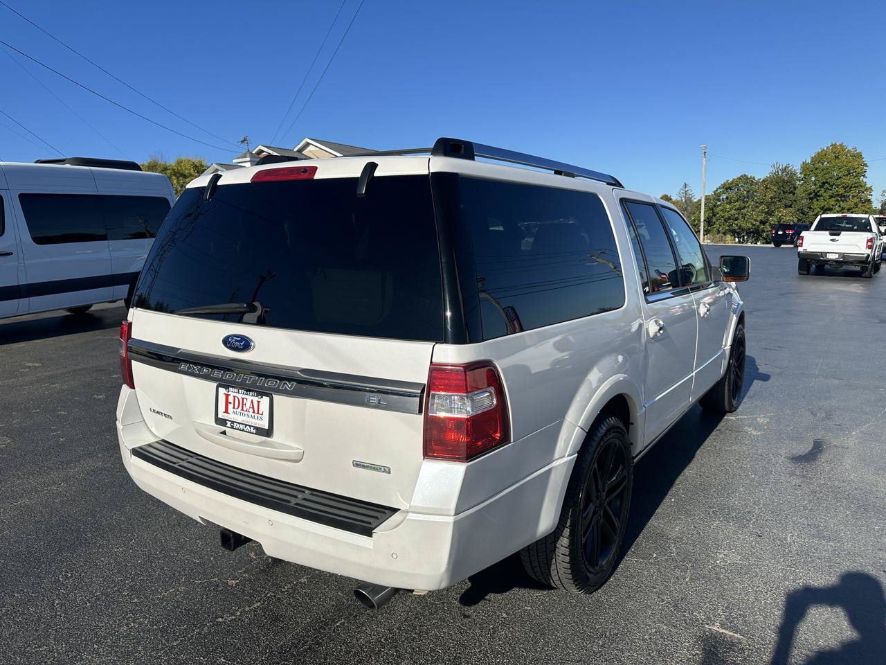 Used 2015 Ford Expedition EL Limited w/ Equipment Group 301A AWD/4WD image 4