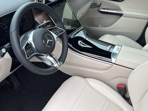 New 2025 Mercedes-Benz GLC 300 4MATIC image 4