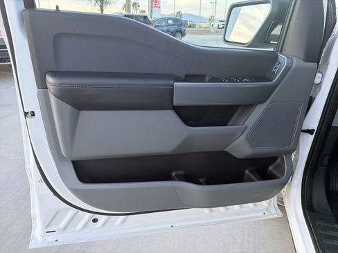 Used 2022 Ford F150 XLT w/ Trailer Tow Package image 9