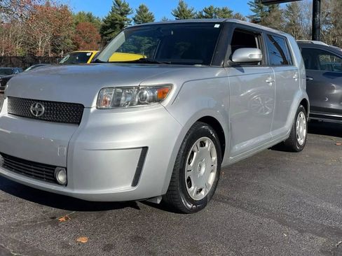Used 2008 Scion xB FWD image 3