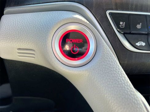 Used 2018 Honda Accord Touring image 32