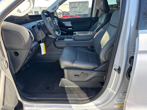 New 2025 Ford Expedition Max Active image 32