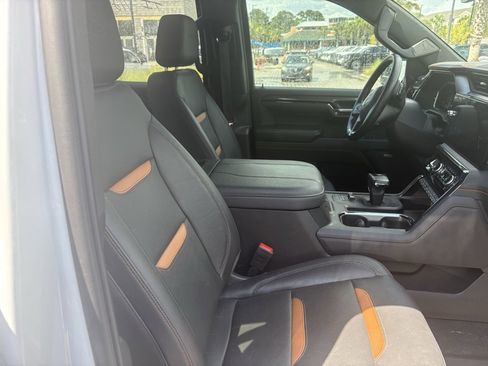 Used 2023 GMC Sierra 1500 AT4 w/ AT4 Premium Package image 25