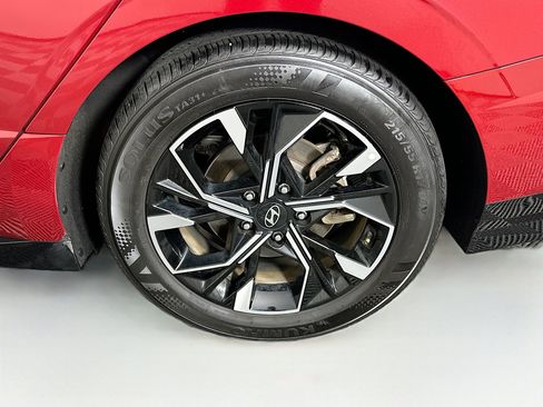Used 2025 Hyundai Sonata SEL FWD image 11