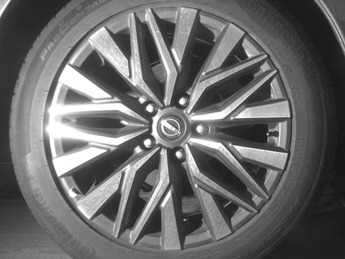Used 2025 Nissan Altima 2.5 SV FWD image 15
