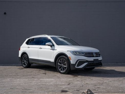 Used 2022 Volkswagen Tiguan SE image 9