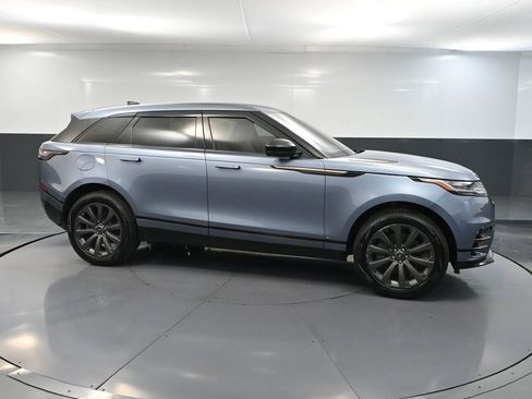 Used 2020 Land Rover Range Rover Velar R-Dynamic S image 4