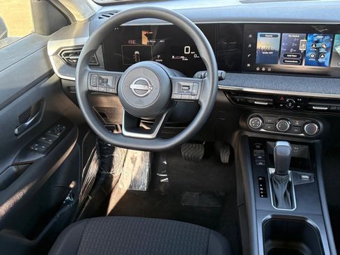 New 2026 Nissan Kicks S image 11