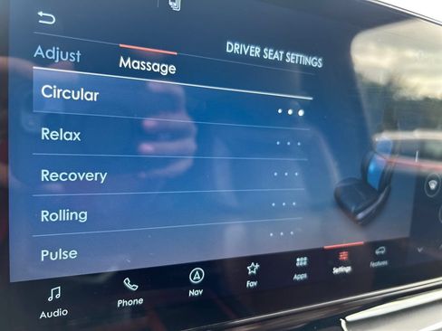 Used 2024 Lincoln Navigator Reserve AWD/4WD image 28