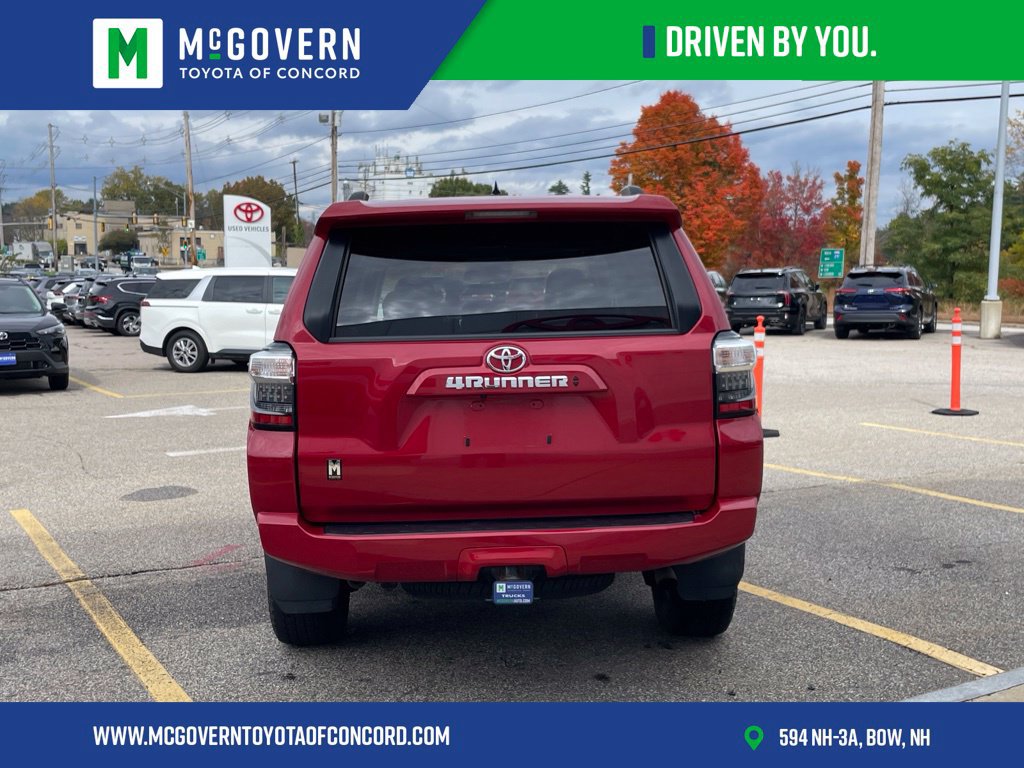 Used 2020 Toyota 4Runner SR5 Premium w/ Moonroof Package AWD/4WD image 4