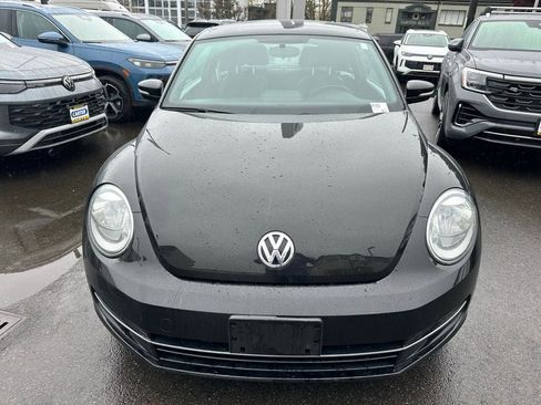 Used 2014 Volkswagen Beetle TDI image 2