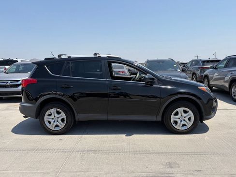 Used 2015 Toyota RAV4 LE FWD image 3